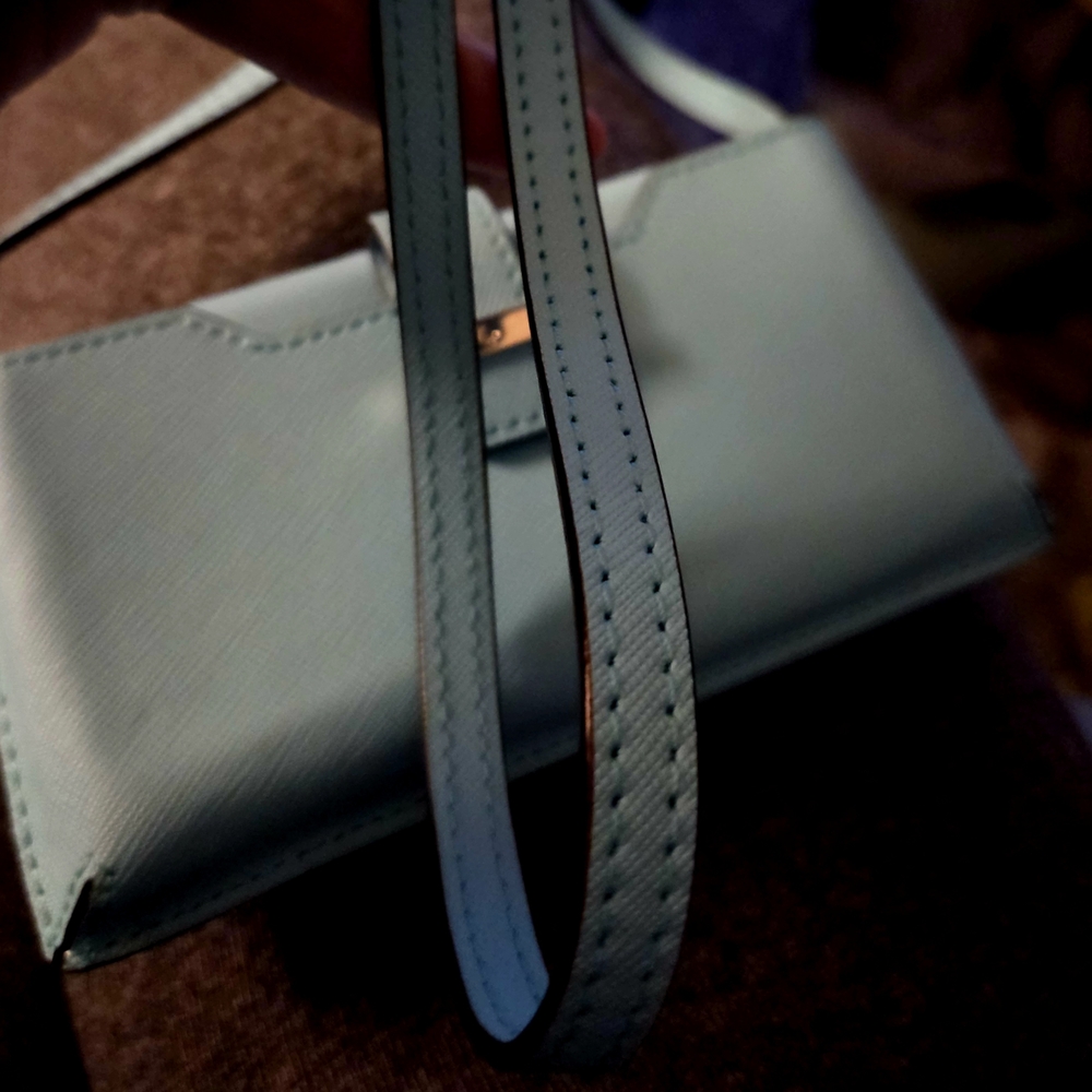 Kate Spade  RARE TIFFANY BLUE  WALLET/PHONE CASE. - Picture 2 of 5